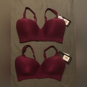 NWT Set Of 2 BALI Comfort WireFree Bras